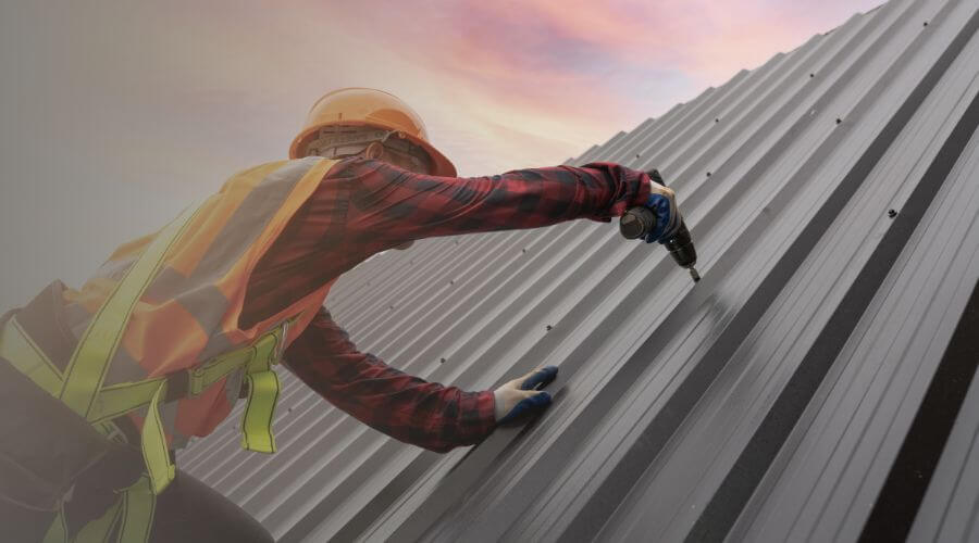 Professional gutter cleaning in Bruin, PA